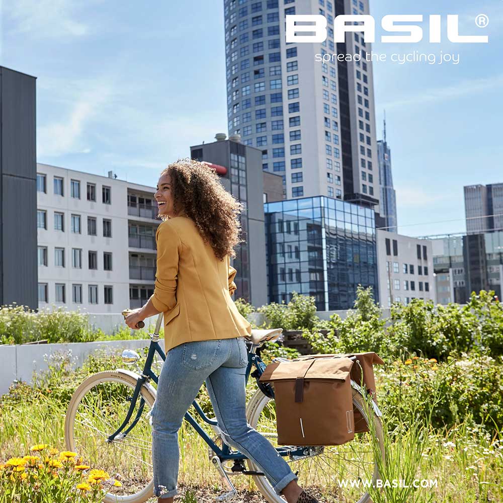 Double Sacoche Vélo BASIL City 28/32 litres Fixation universelle sur porte-bagage arrière