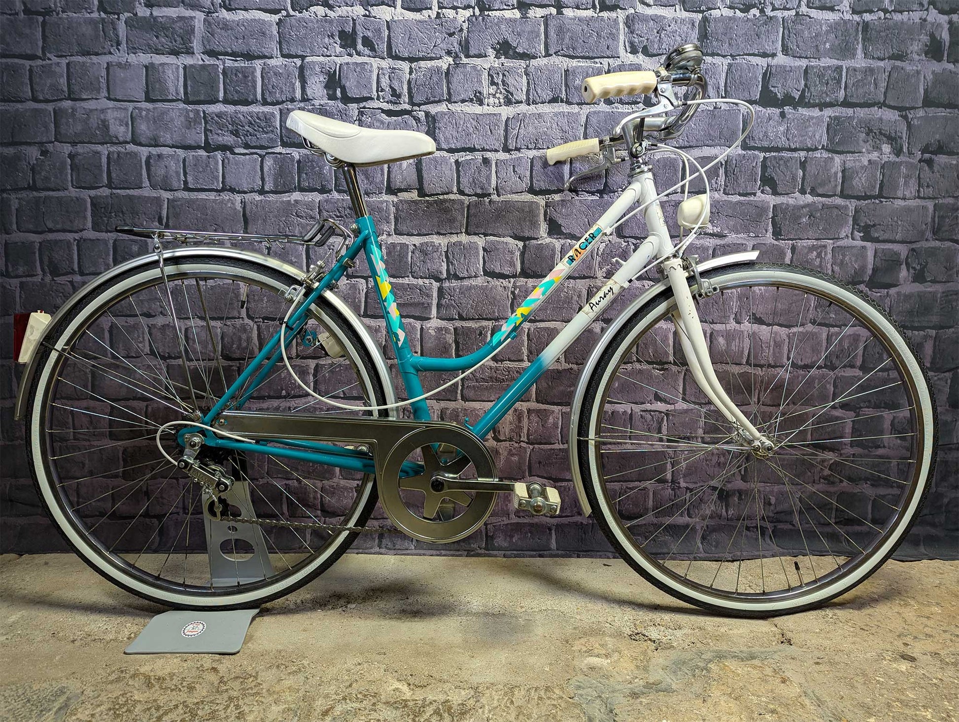 Vélo de tourisme RACER modèle Auray années 80 taille S